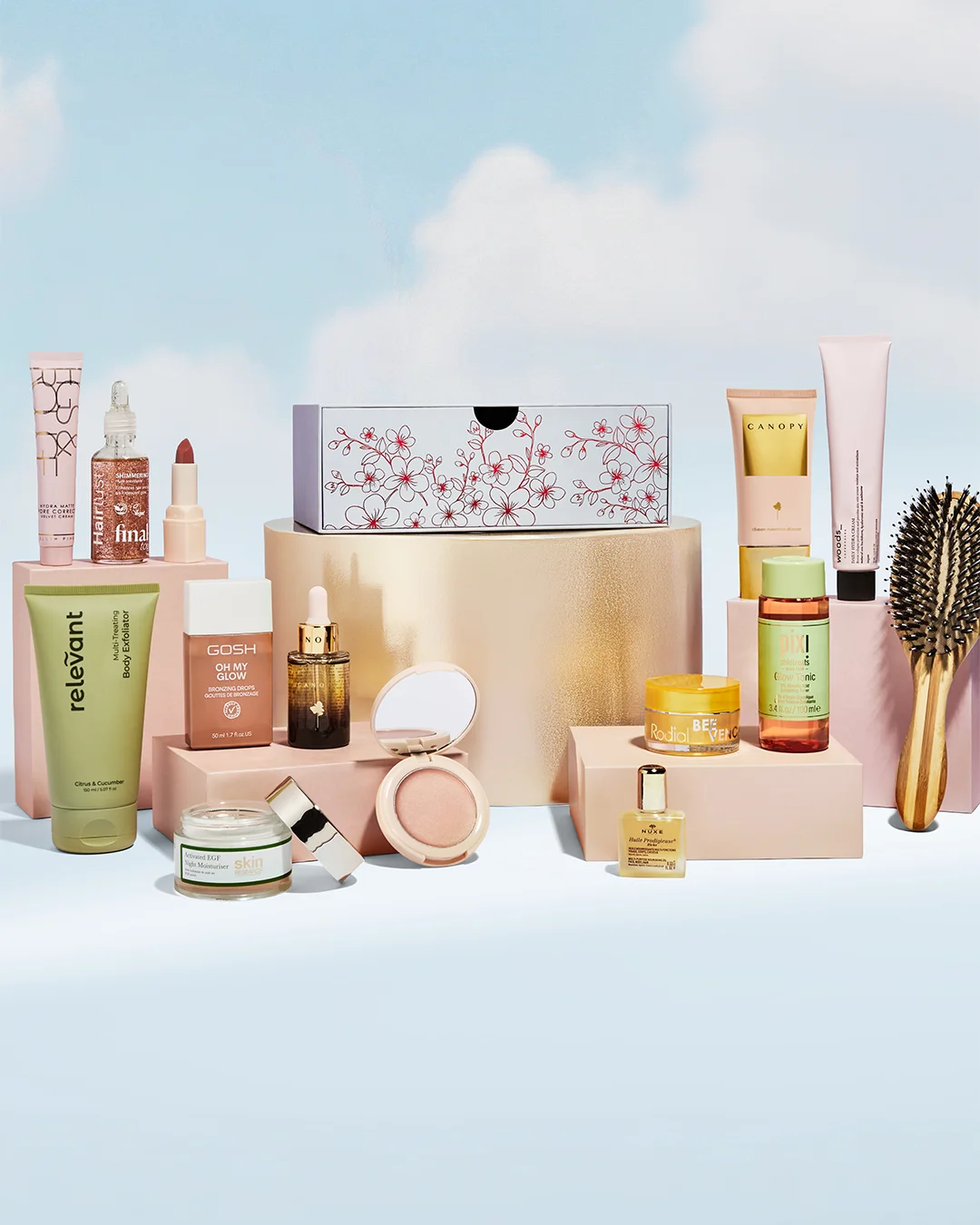 Mystery welcome box with 6 products